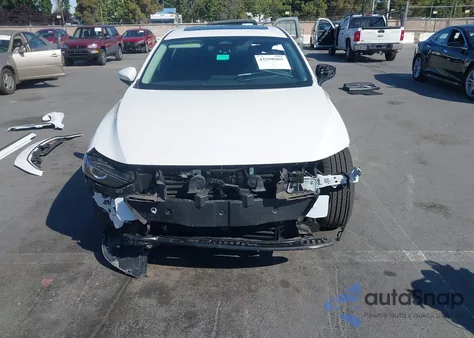 2024 Mazda Mazda3 2.5 S Preferred z USA, uszkodzony, nr VIN 3MZBPACM4RM425897